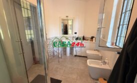 Quadrilocale con area esterna e doppi servizi