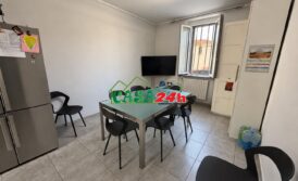 Quadrilocale con area esterna e doppi servizi