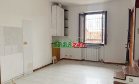 Trilocale in corte